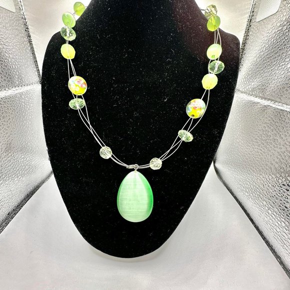 Green Beaded Necklace with Tiger Eye Glare 17-18" - Picture 1 of 10